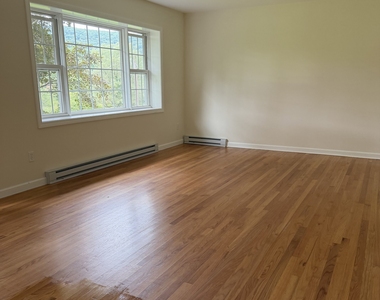 211 Kent Hollow Road - Photo Thumbnail 14