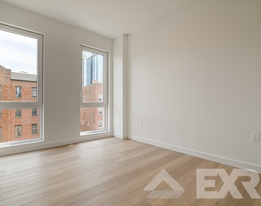 100 Lenox Road - Photo Thumbnail 3