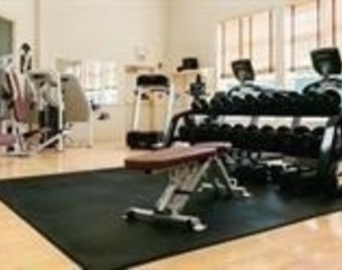 2302 Pointe View - Photo Thumbnail 23