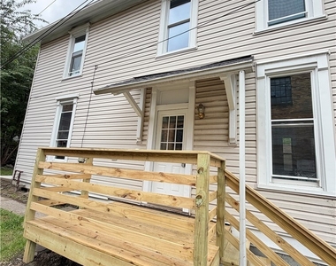 1918 7th Ave - Photo Thumbnail 1