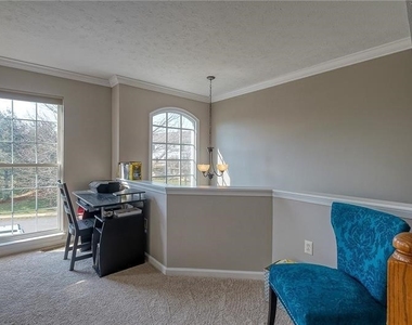 8506 Club Side Drive - Photo Thumbnail 10