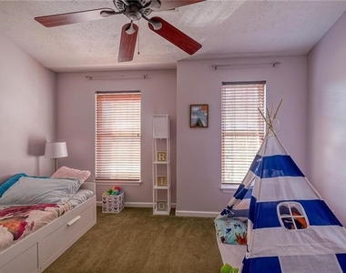 8506 Club Side Drive - Photo Thumbnail 12