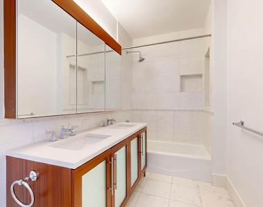 795 Columbus Avenue - Photo Thumbnail 3