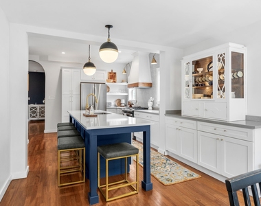 21 Murray Street - Photo Thumbnail 10
