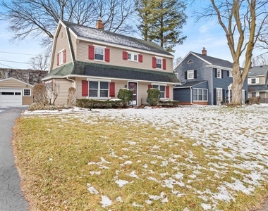 43 Buffard Drive - Photo Thumbnail 2
