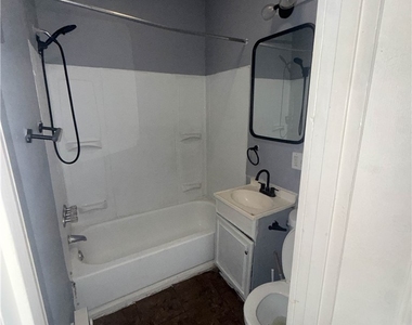 308 Reynolds Street - Photo Thumbnail 7