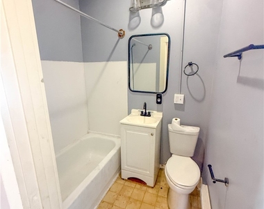 308 Reynolds Street - Photo Thumbnail 6