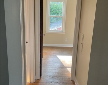 183 Hamilton Drive - Photo Thumbnail 10