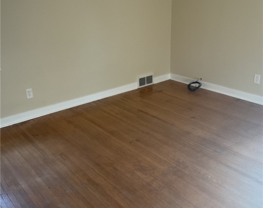 183 Hamilton Drive - Photo Thumbnail 14