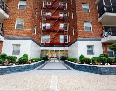 66-15 Thornton Place - Photo Thumbnail 15