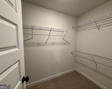 232 Lake Meadows Drive - Photo Thumbnail 7