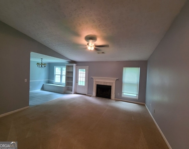 216 Valley View - Photo Thumbnail 2