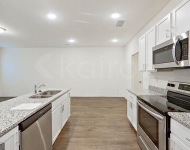 223 Long Island Drive Sw - Photo Thumbnail 5