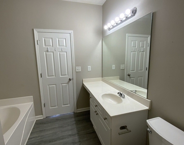4905 Vireo Drive - Photo Thumbnail 10