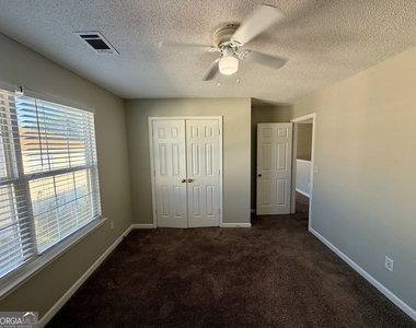 30 Highgate Trail - Photo Thumbnail 11