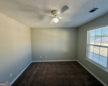 30 Highgate Trail - Photo Thumbnail 12