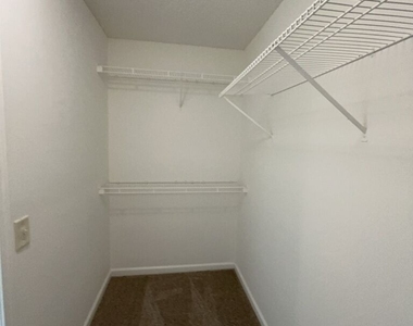 1302 Manning Way - Photo Thumbnail 20