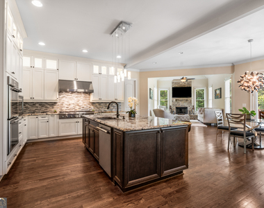 6552 Long Acres Drive - Photo Thumbnail 14
