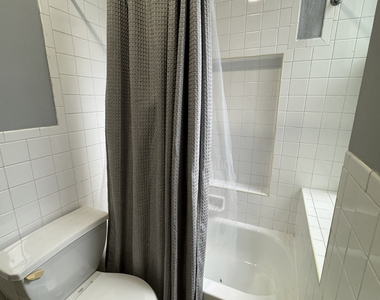 901 St Johns Place - Photo Thumbnail 3