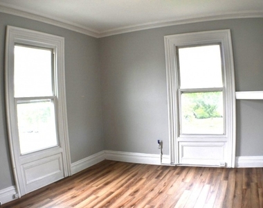 1800 Front St - Photo Thumbnail 5