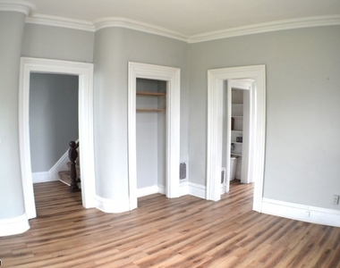 1800 Front St - Photo Thumbnail 4
