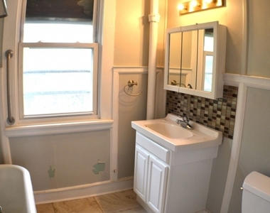1800 Front St - Photo Thumbnail 7
