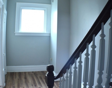 1800 Front St - Photo Thumbnail 6