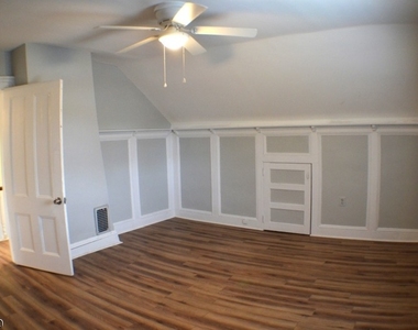 1800 Front St - Photo Thumbnail 10
