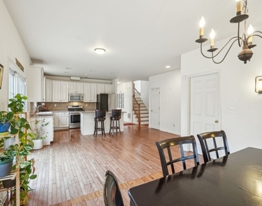 15 Shadow Hill Way - Photo Thumbnail 14