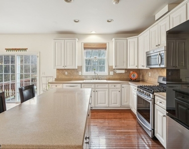 15 Shadow Hill Way - Photo Thumbnail 12
