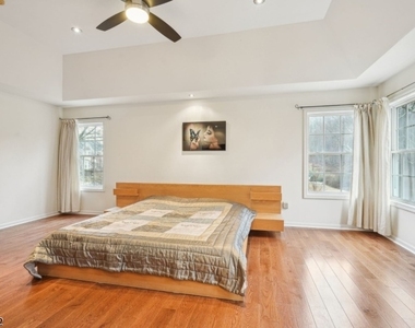 15 Shadow Hill Way - Photo Thumbnail 19