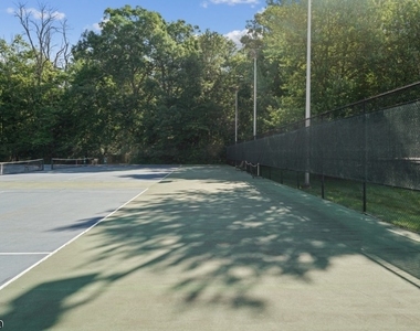 251 Plymouth Ct - Photo Thumbnail 33