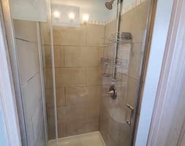 115 Dupont Avenue - Photo Thumbnail 9