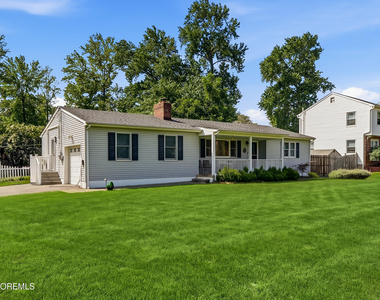 704 Dow Avenue - Photo Thumbnail 1