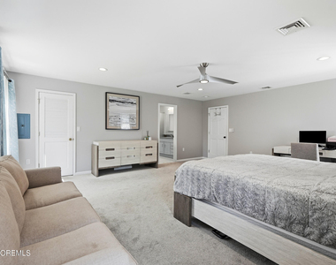 704 Dow Avenue - Photo Thumbnail 13