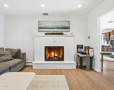 704 Dow Avenue - Photo Thumbnail 5