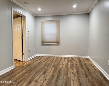 77 Union Avenue - Photo Thumbnail 6