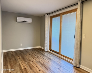 77 Union Avenue - Photo Thumbnail 10