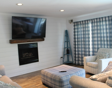 416 Blodgett Avenue - Photo Thumbnail 10