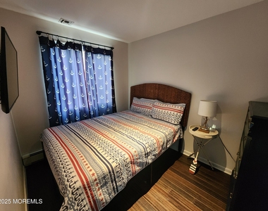 416 Blodgett Avenue - Photo Thumbnail 21