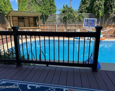 416 Blodgett Avenue - Photo Thumbnail 23