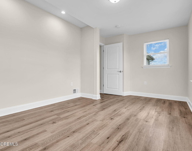 48 Flint Road - Photo Thumbnail 3