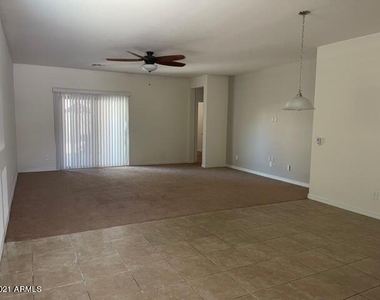 4582 W Crescent Road - Photo Thumbnail 6