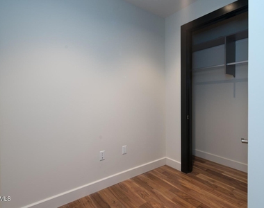 4422 N 75th Street - Photo Thumbnail 8