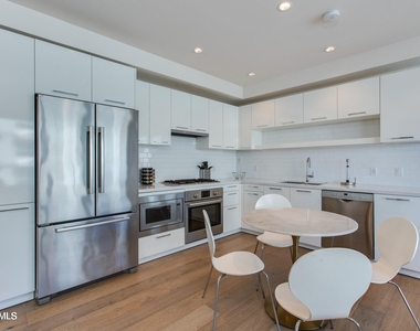 4422 N 75th Street - Photo Thumbnail 4