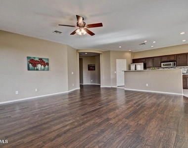 3860 S Ashley Drive - Photo Thumbnail 10