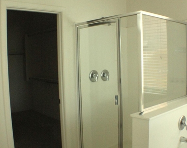 2421 S 103rd Drive S - Photo Thumbnail 9