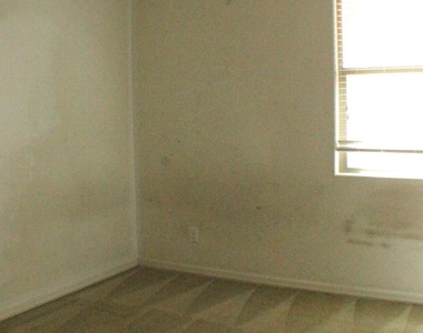 2421 S 103rd Drive S - Photo Thumbnail 11