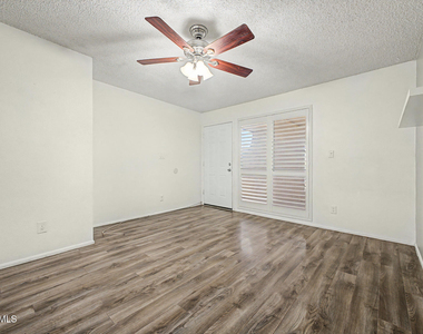 830 S Dobson Road - Photo Thumbnail 4