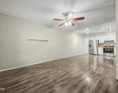 830 S Dobson Road - Photo Thumbnail 5